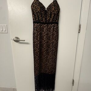 Simkhai Elegant Black Lace Evening Dress